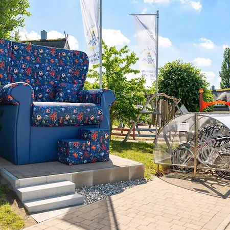 Holiday home Jaguar In Beckerwitz *